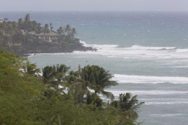 Tormenta tropical Lane provoca 'severas' inundaciones en Hawái