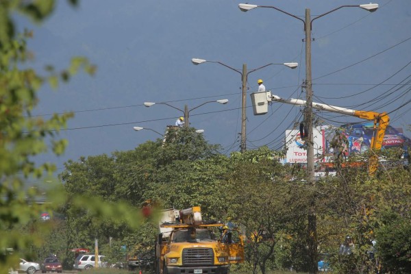 Unas 20 colonias sampedranas no tendrán energía este martes
