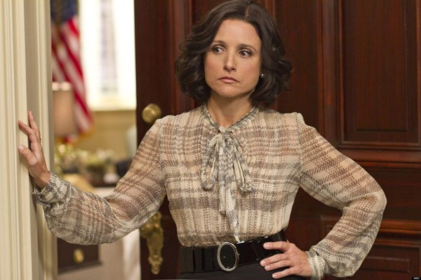 VEEP. Comedia de HBO. Este 2015 se llevó el Emy, máximo galardón como la mejorserie comedia. Es protagonizada por Julia Louis-Dreyfus.