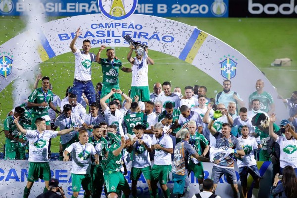 Chapecoense resurge: se corona campeón de la Serie B y vuelve a la élite del fútbol brasileño