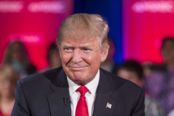 Trump propone castigar a las mujeres que abortan