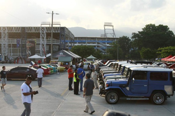 Adrenalina y entretenimiento se conjugan en el 'Fast Motor Show”