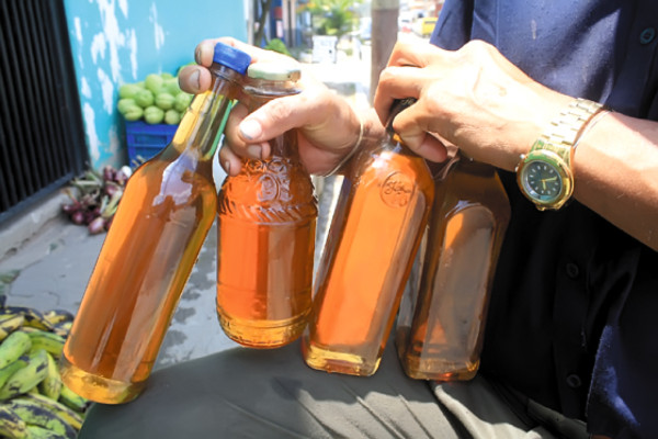 Mujeres de escasos recursos producen miel