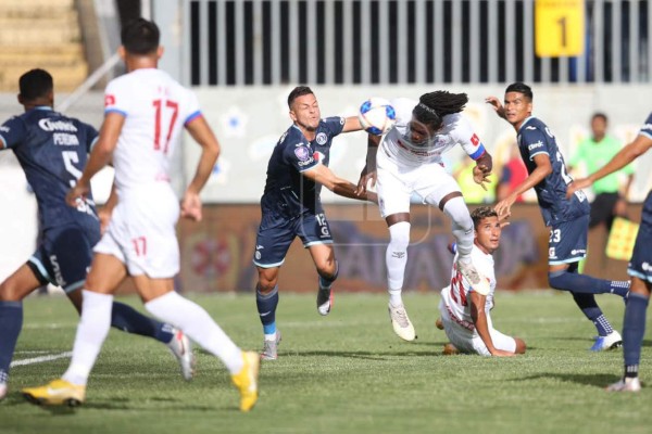 Video: José García se estrena como goleador y abre el marcador en el Motagua - Olimpia