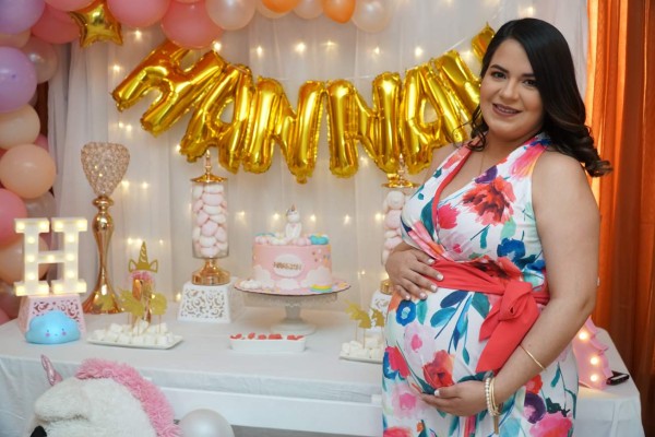 Fiesta maternal para Gisselle Caballero