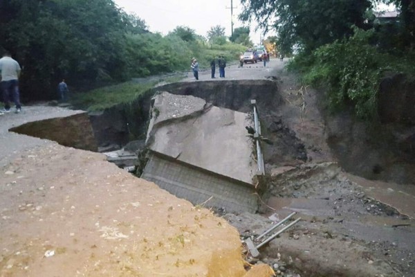 Emergencia en Sulaco por destrucción de vías y viviendas tras tormentas
