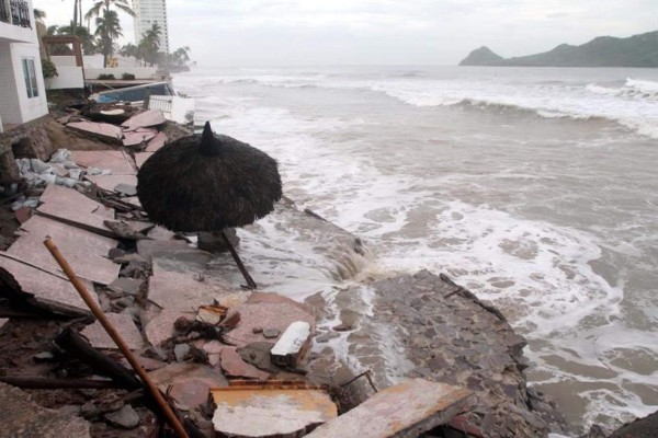 Huracán Norbert se fortalece a categoría 3 en Pacífico mexicano