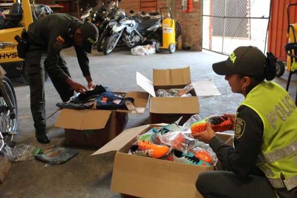 Colombia reporta contrabando de textiles algunos vienen de Honduras