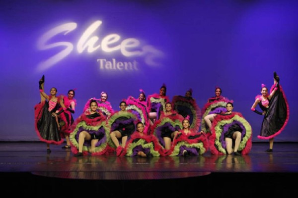 Ballet hondureño Censea triunfa en Costa Rica