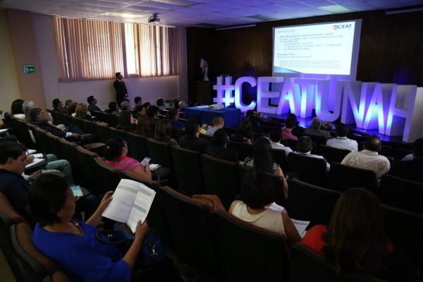 Academia da insumos para el desarrollo