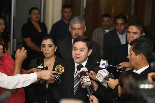 Presidente de la Corte asegura que EUA no ha pedido extradición de los Rosenthal