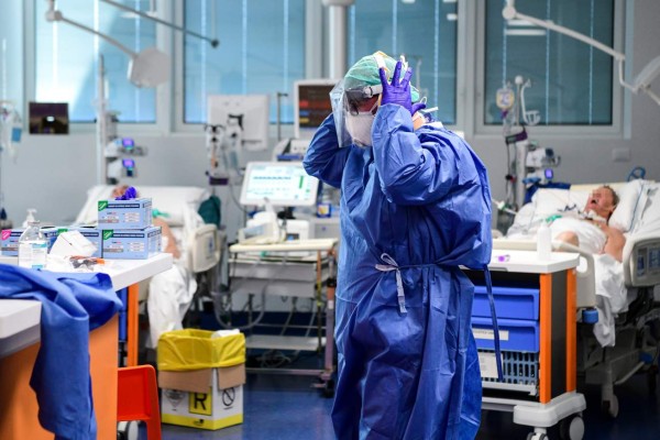 Italia registra más de 4,000 muertos por coronavirus, 627 en un solo día
