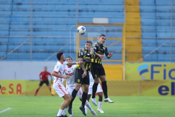 Real España no pudo vencer a la Real Sociedad en el estadio Morazán
