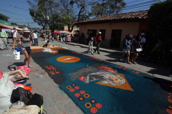 Alfombras, fe y tradiciones en Comayagua