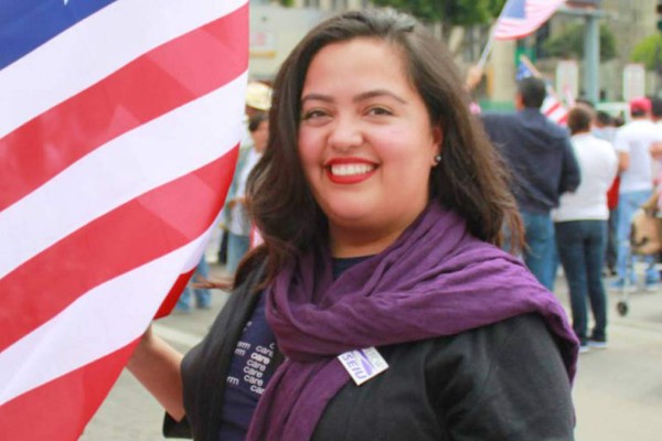 Wendy Carrillo busca el salto de indocumentada a congresista en Washington