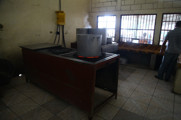 De la noche trágica a centro penal modelo