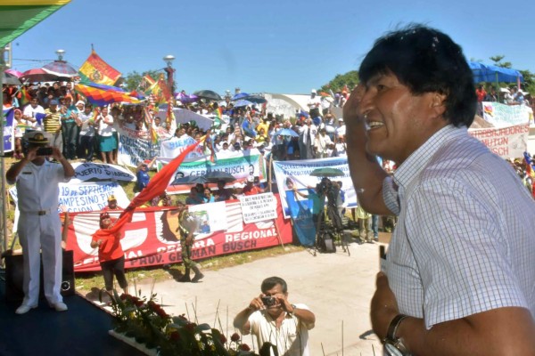 Evo denuncia que EUA mandó expertos en redes sociales para derrotarlo