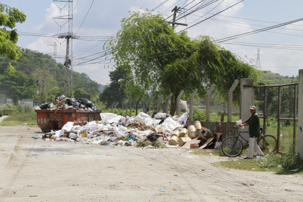 Sampedranos viven 'atrapados” por la basura