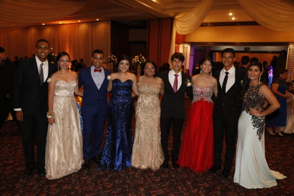 Fiesta de graduación Happy New Dawn