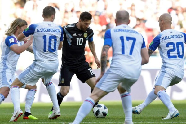 ¿Por qué los apellidos en Islandia terminan en 'son'?