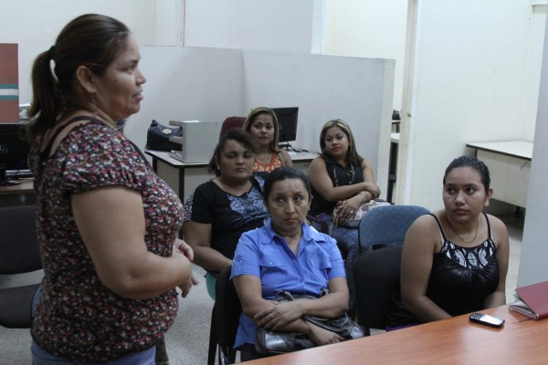 Financiarán empresas a diez familias sampedranas