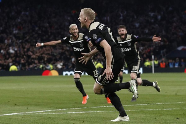 Video: El Ajax vence al Tottenham y acaricia la final de la Champions League