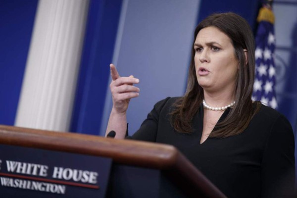 Tensión entre la prensa y la portavoz de Casa Blanca sobre la separación familiar