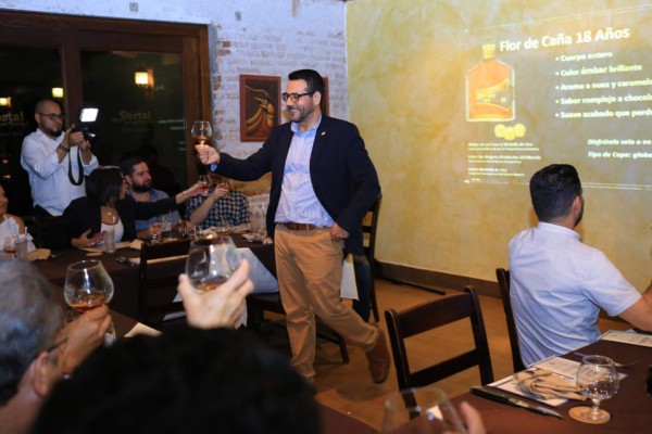 Noche de cata y gran sabor
