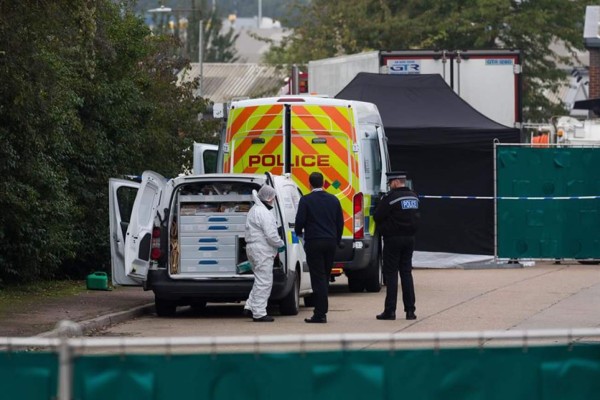 Reino Unido: Acusado de homicidio el conductor del camión con 39 cadáveres  