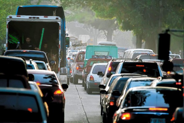 Multarán con L 680 a quienes infrinjan medida 'Hoy no circula”