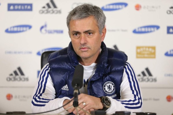 Mourinho: 'Cuadrado encaja en Fiorentina y no en el Chelsea'