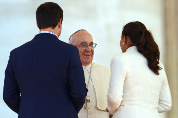 El papa Francisco celebra por primera vez San Valentín