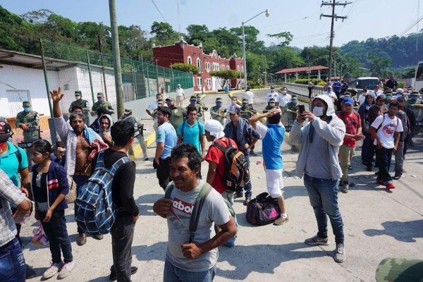 México admite riesgo por hacinamiento en estaciones migratorias ante pandemia