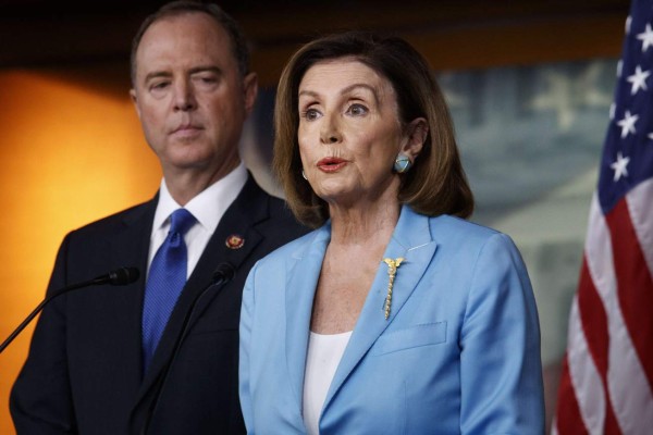 Demócratas acusan a Gobierno de obstruir investigación contra Trump