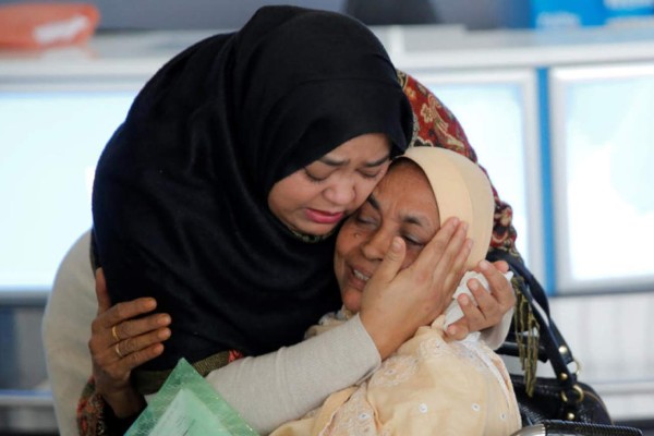 Trump renuncia a apelar su decreto migratorio suspendido