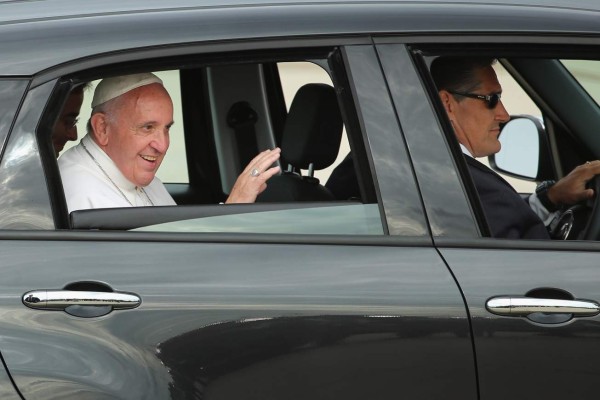 El Papa eligió un Fiat 500L para su visita a EUA