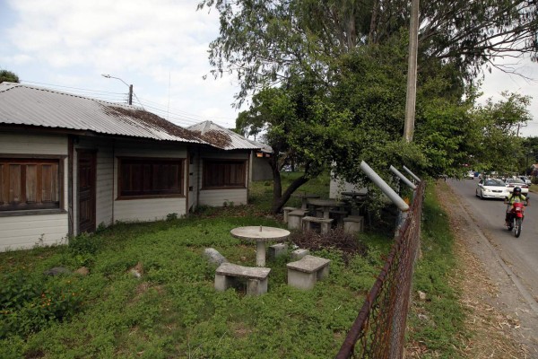 Se pierden L2.5 millones invertidos en plaza artesanal de La Ceiba