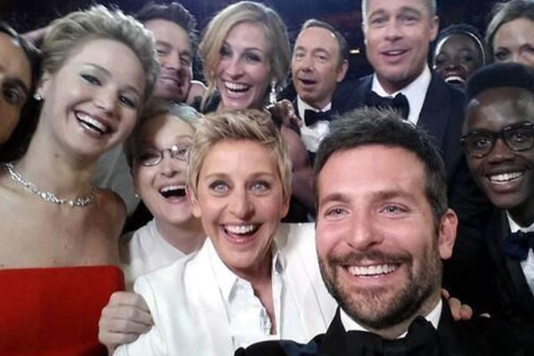 Selfie de los premios Oscar vale millones de dólares