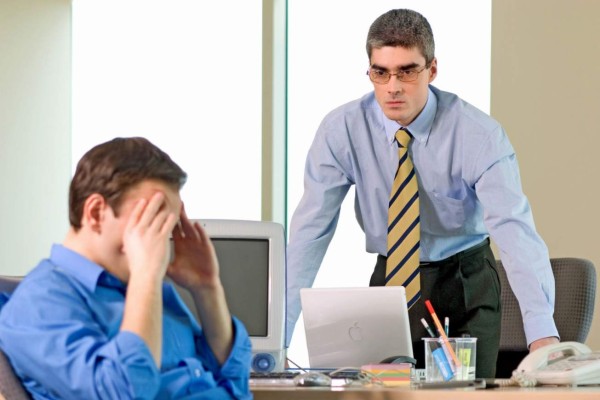 Cómo manejar el enojo ante un despido