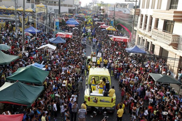 Derroche de alegría y fiesta viven los ceibeños en su carnaval