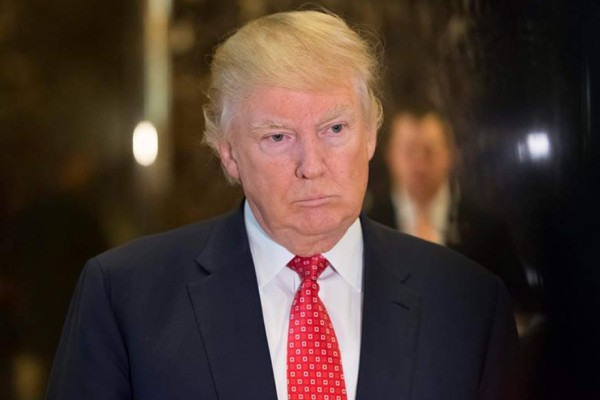 Trump culpará al sistema judicial si 'pasa algo' malo por suspender su veto