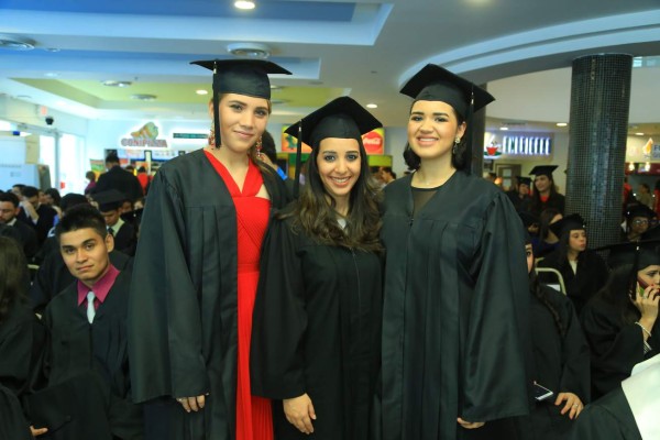 La primera graduación del 2016 de Unitec