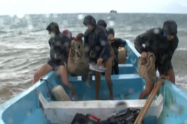 Concursantes de Supervivientes 2014 abandonan Cayos Cochinos