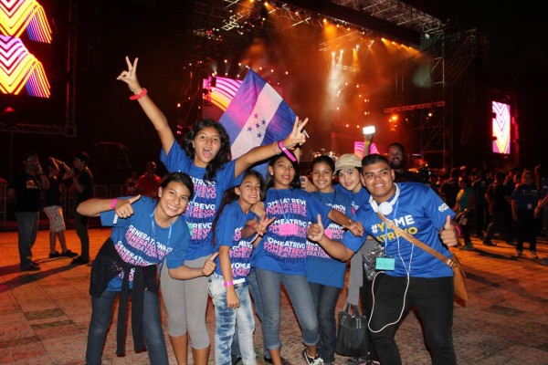 Niños y jóvenes en 'Generation Now”