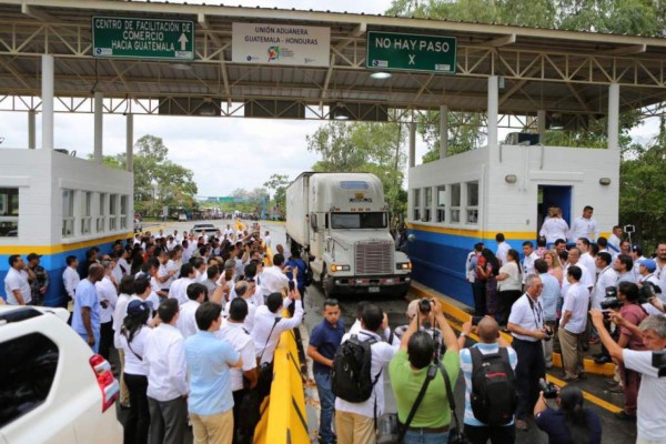 El Salvador se une plenamente a unión aduanera entre Guatemala y Honduras