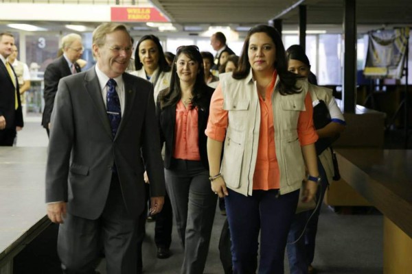 Un año podría tardar deportación de niños hondureños desde EUA