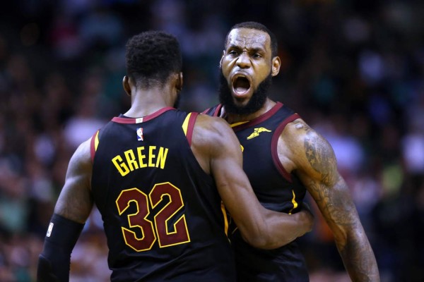 LeBron James y Cavaliers avanzaron a la final de la NBA