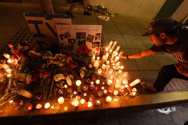 Fotos: Santa Barbara llora tras masacre en universidad