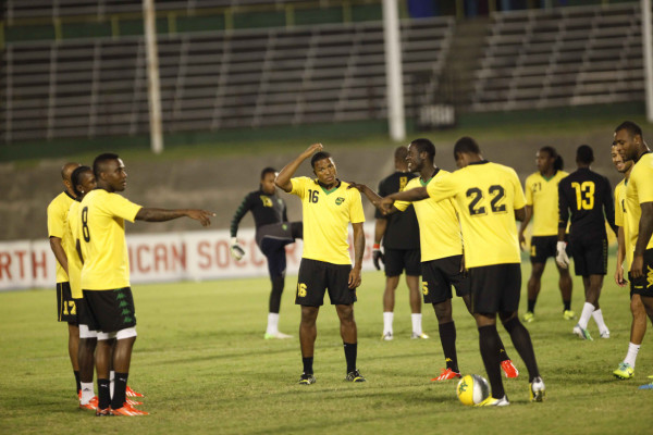 Los jamaiquinos se enfocan en el juego aéreo