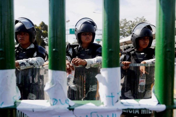 México suspende acceso de las ONG a estaciones migratorias